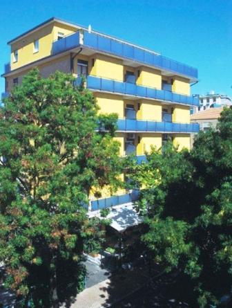 פסארו Hotel Capitol מראה חיצוני תמונה