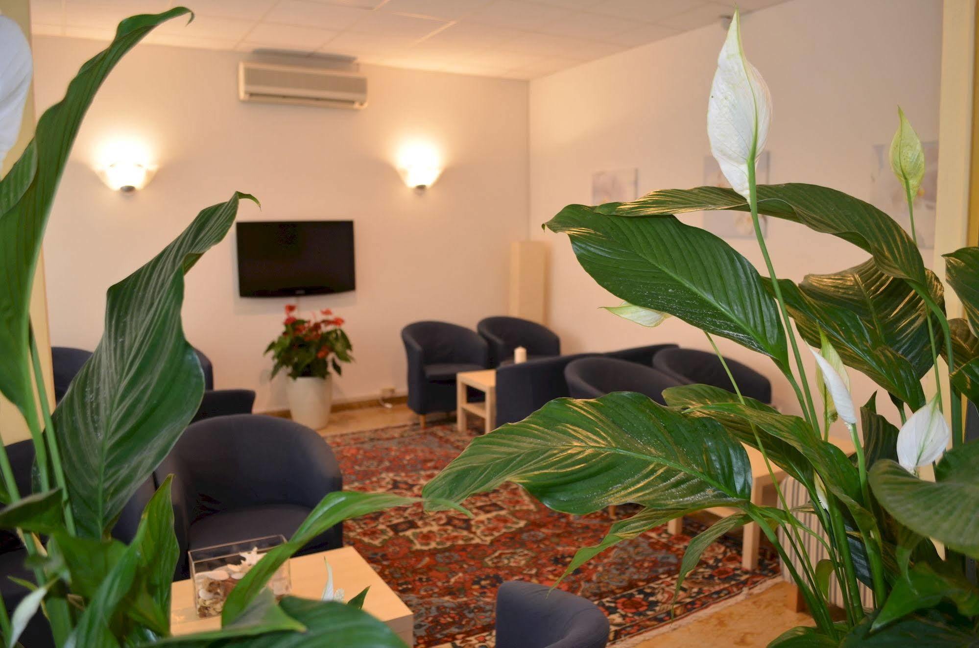 פסארו Hotel Capitol מראה חיצוני תמונה